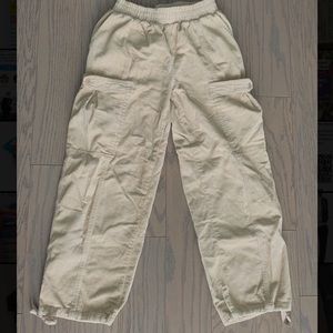 High-waisted Urban Outfitters cargo pants.